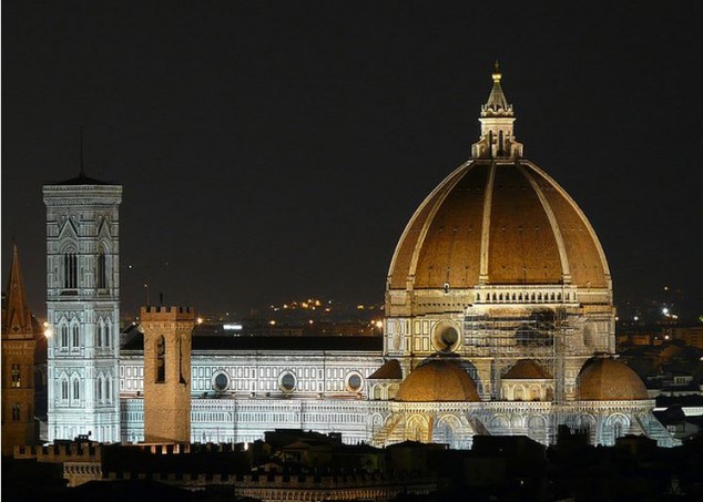 Florencia es la de Santa María del Fiore, la catedral abovedada